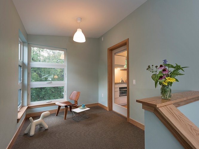 Private enterance to accessory dwelling unit